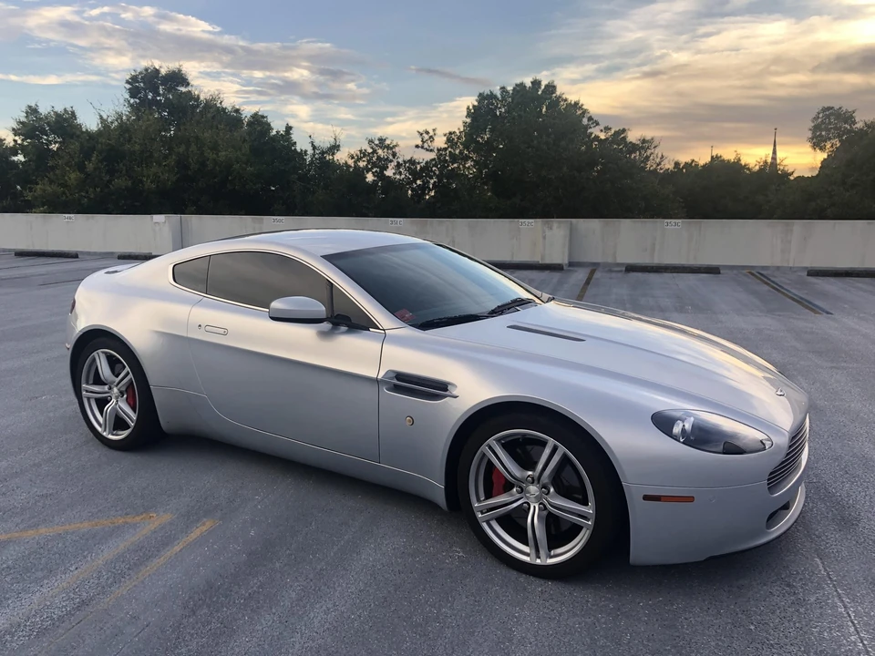 2009 Aston Martin V8 Vantage (2006-2017) - Image 16 of 31