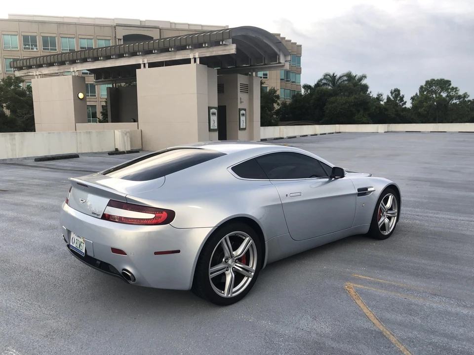 2009 Aston Martin V8 Vantage (2006-2017) - Image 23 of 31