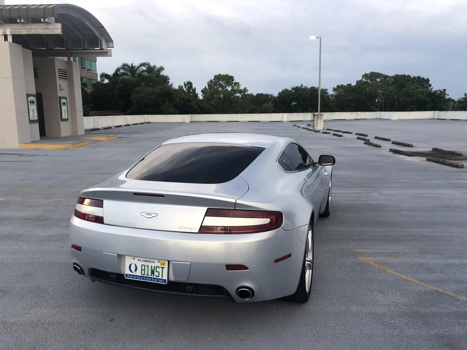 2009 Aston Martin V8 Vantage (2006-2017) - Image 26 of 31