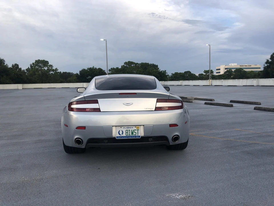 2009 Aston Martin V8 Vantage (2006-2017) - Image 29 of 31