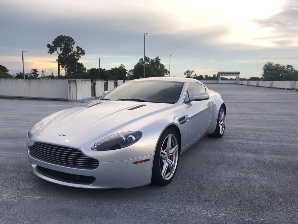 2009 Aston Martin V8 Vantage (2006-2017) - Image 6 of 31