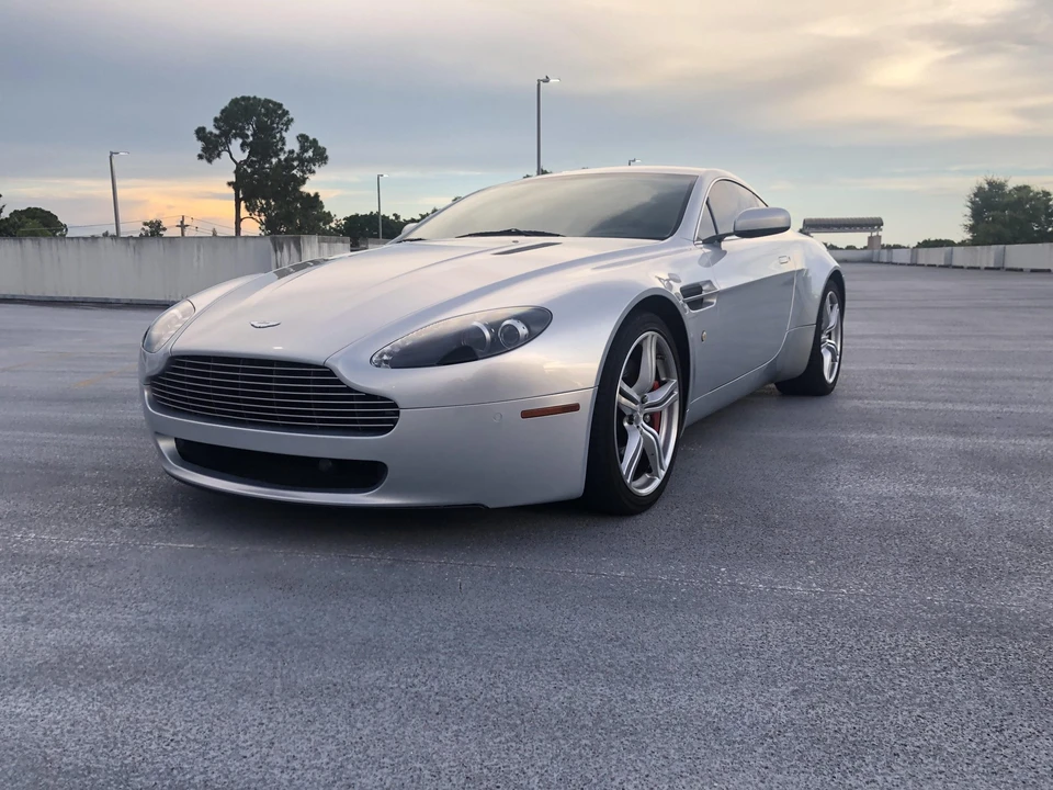 2009 Aston Martin V8 Vantage (2006-2017) - Image 5 of 31
