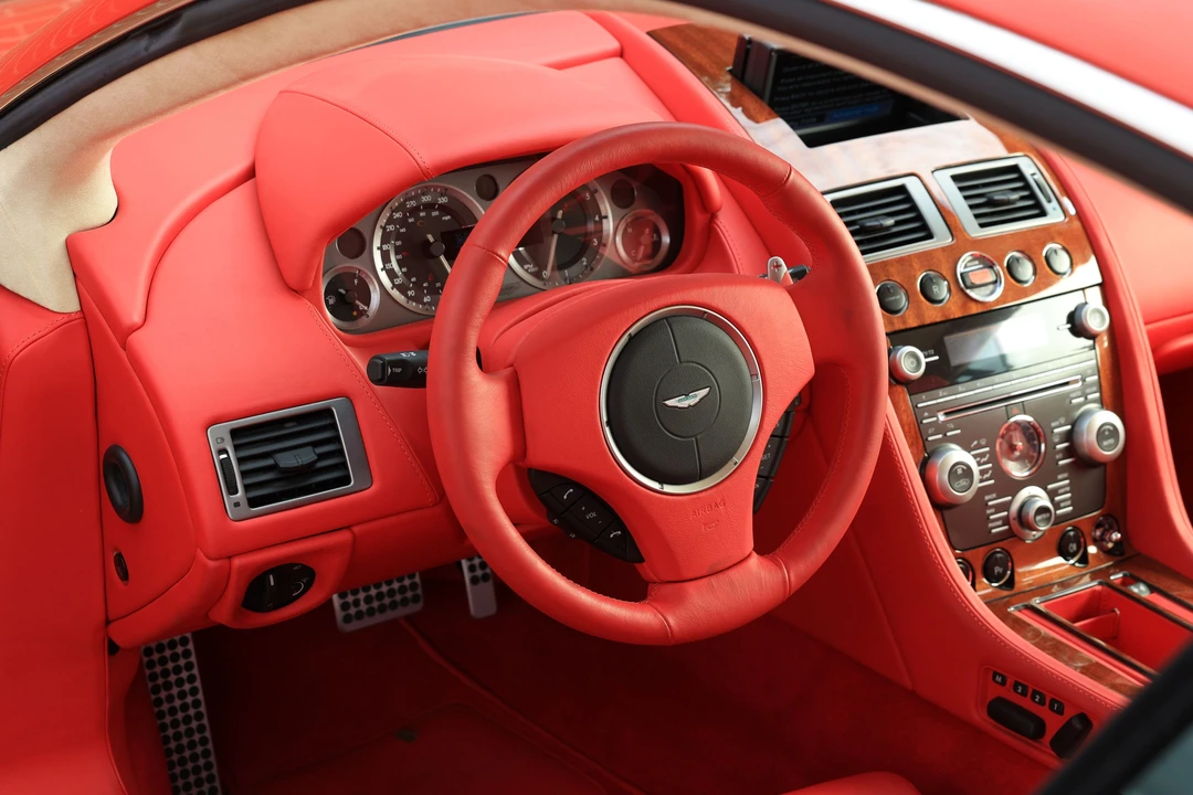 2009 Aston Martin V8 Vantage (2006-2017) - Image 7 of 21