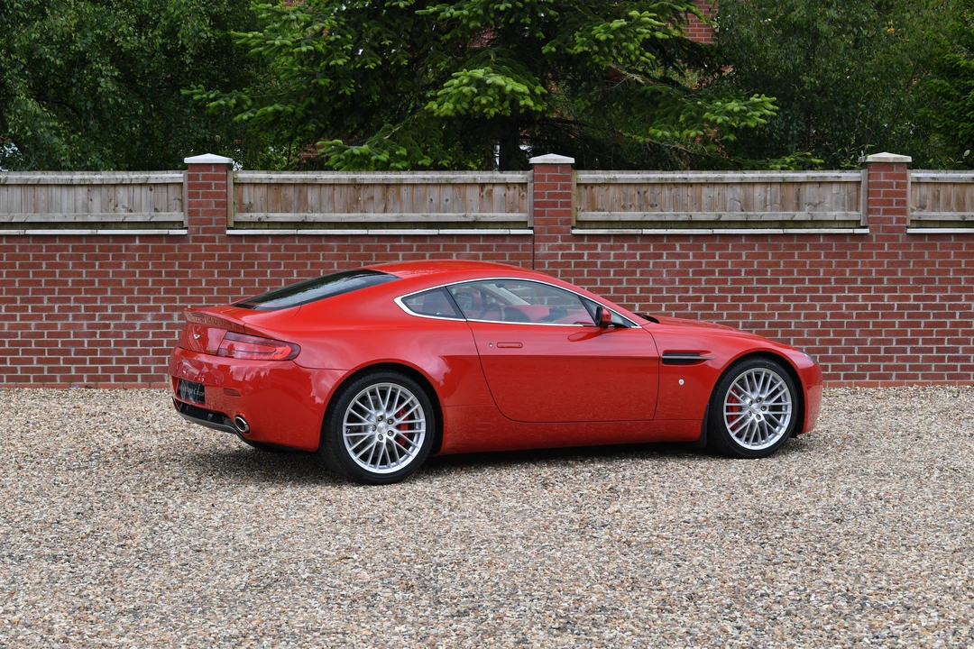 2009 Aston Martin V8 Vantage (2006-2017) - Image 2 of 21