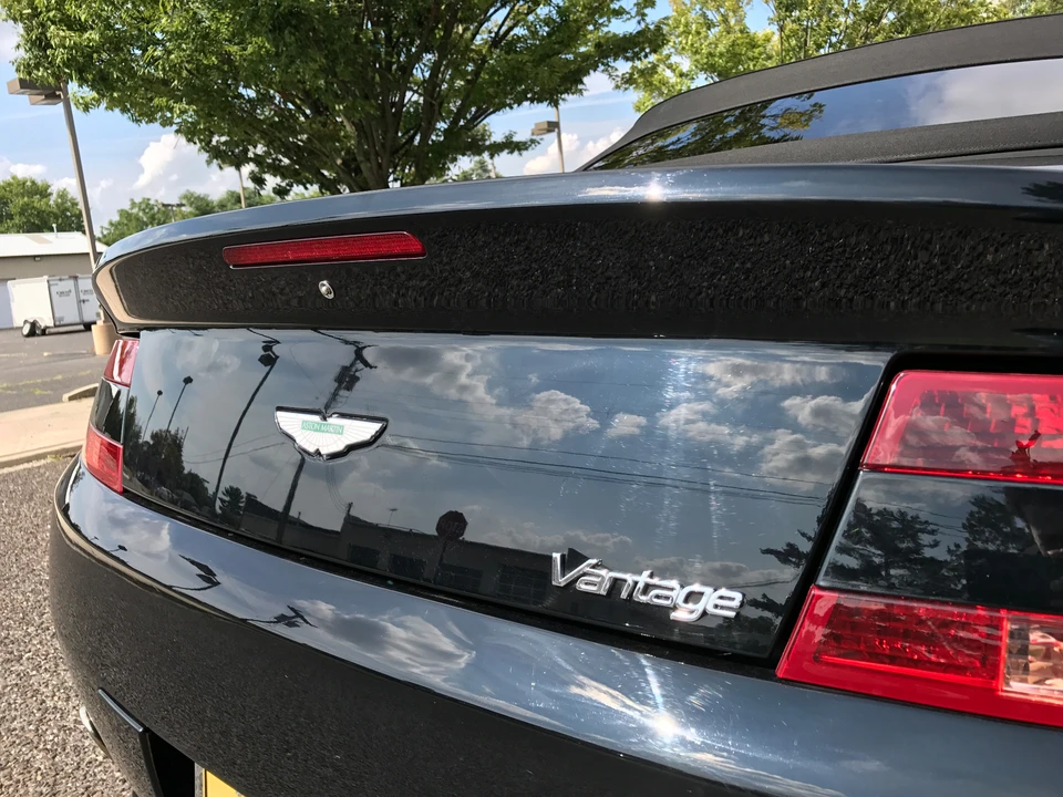 2009 Aston Martin V8 Vantage (2006-2017) - Image 19 of 31