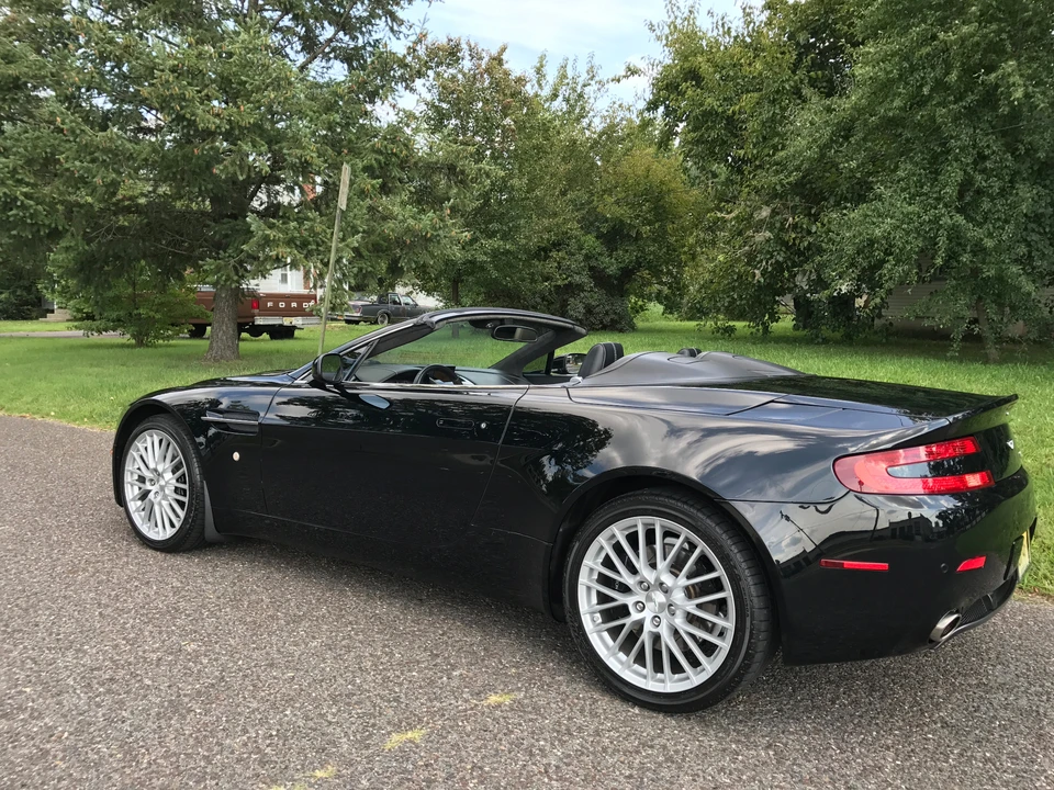 2009 Aston Martin V8 Vantage (2006-2017) - Image 2 of 31