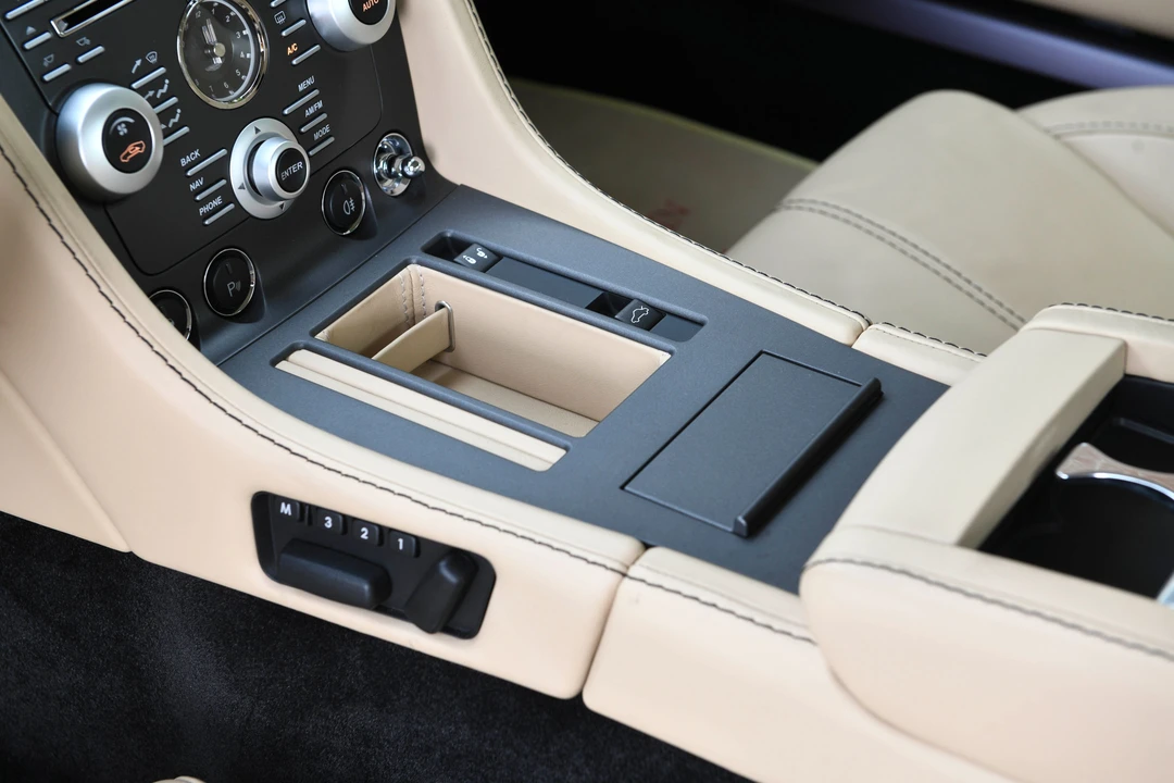 2009 Aston Martin V8 Vantage (2006-2017) - Image 11 of 31