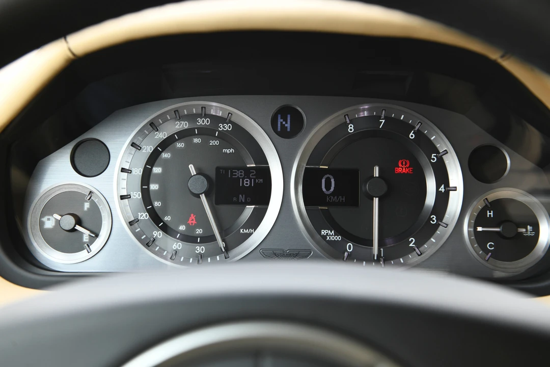 2009 Aston Martin V8 Vantage (2006-2017) - Image 6 of 31
