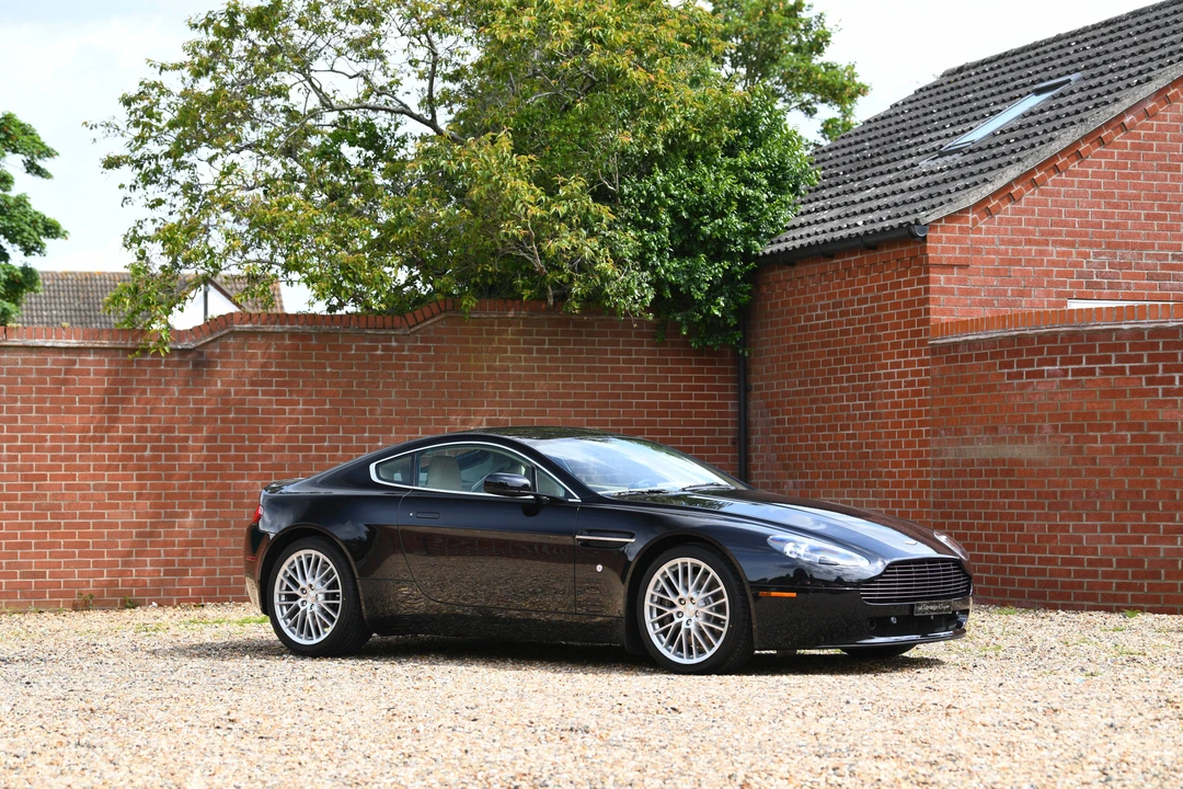 2009 Aston Martin V8 Vantage (2006-2017) - Image 4 of 31