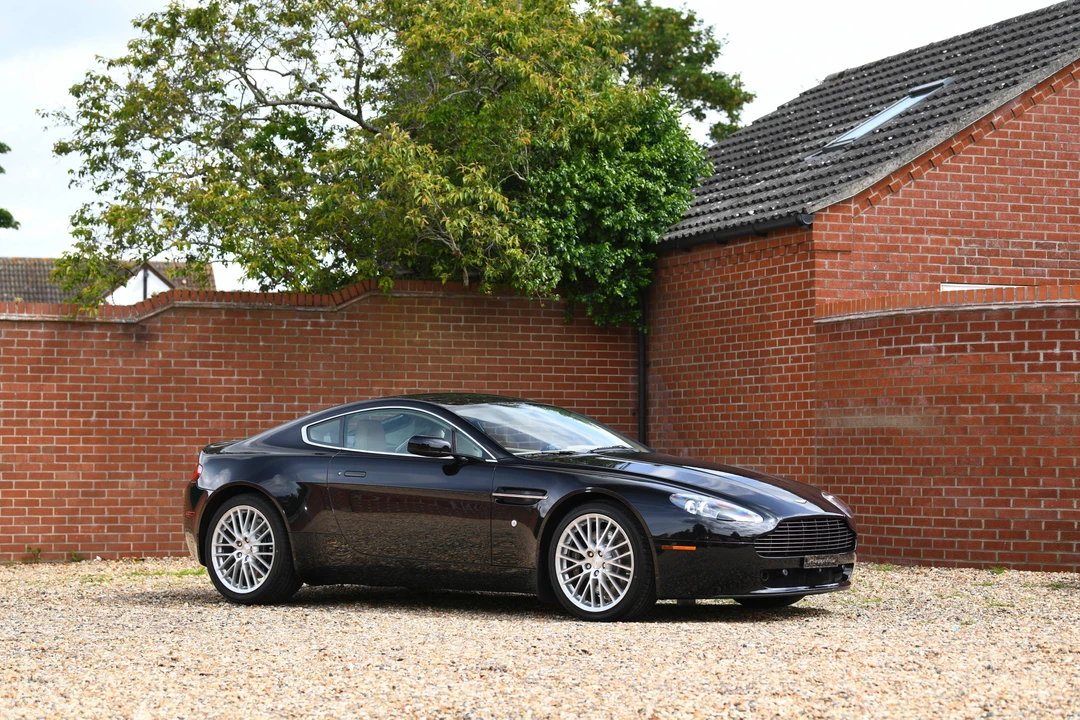 2009 Aston Martin V8 Vantage (2006-2017) - Image 3 of 31