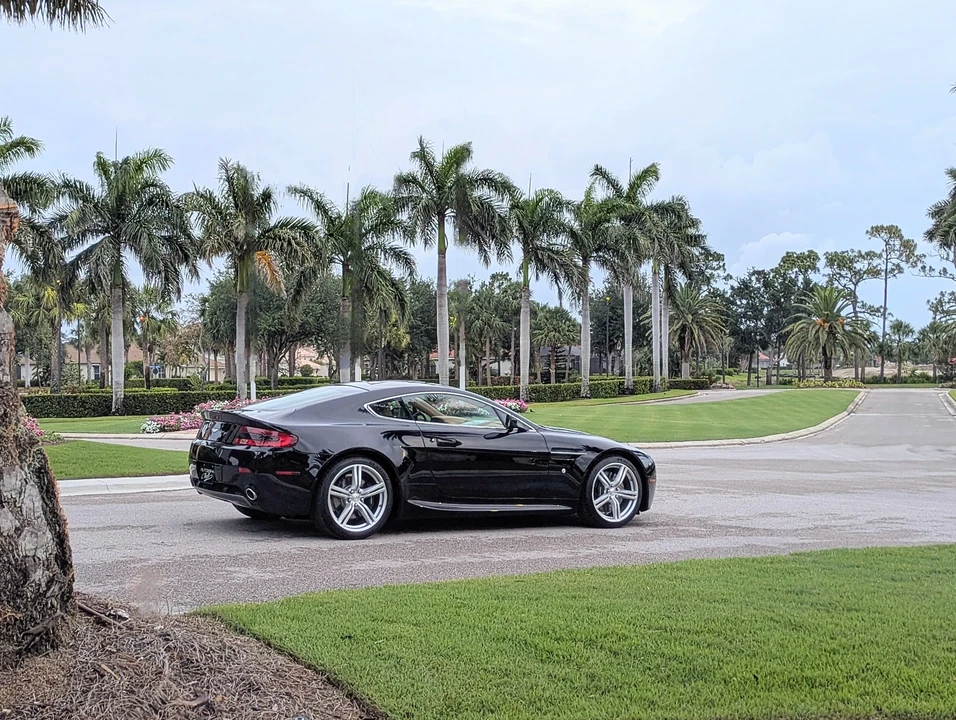 2009 Aston Martin V8 Vantage (2006-2017) - Image 10 of 31