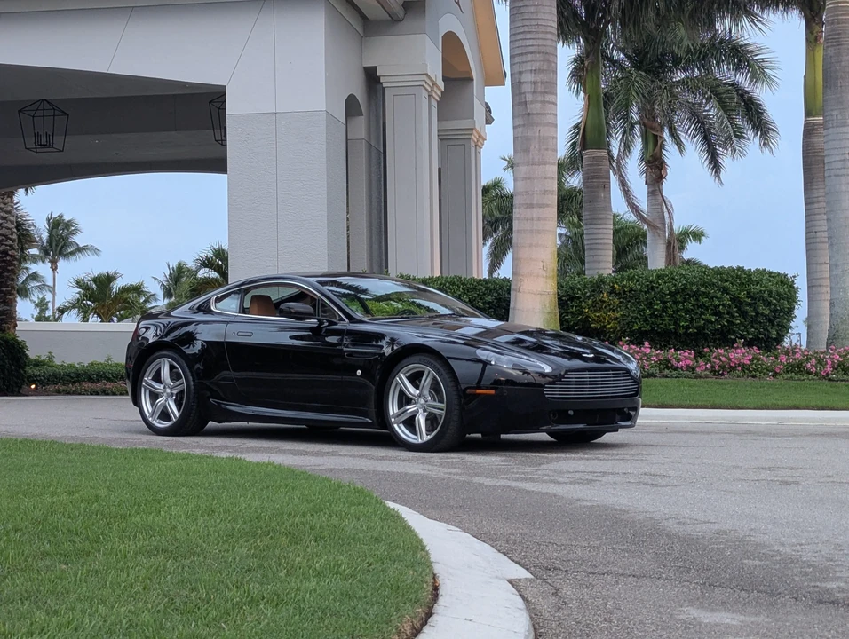 2009 Aston Martin V8 Vantage (2006-2017) - Image 13 of 31
