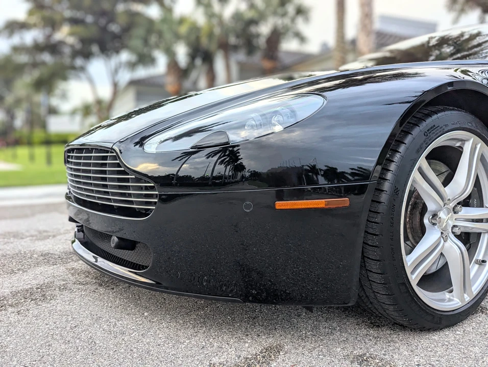 2009 Aston Martin V8 Vantage (2006-2017) - Image 25 of 31