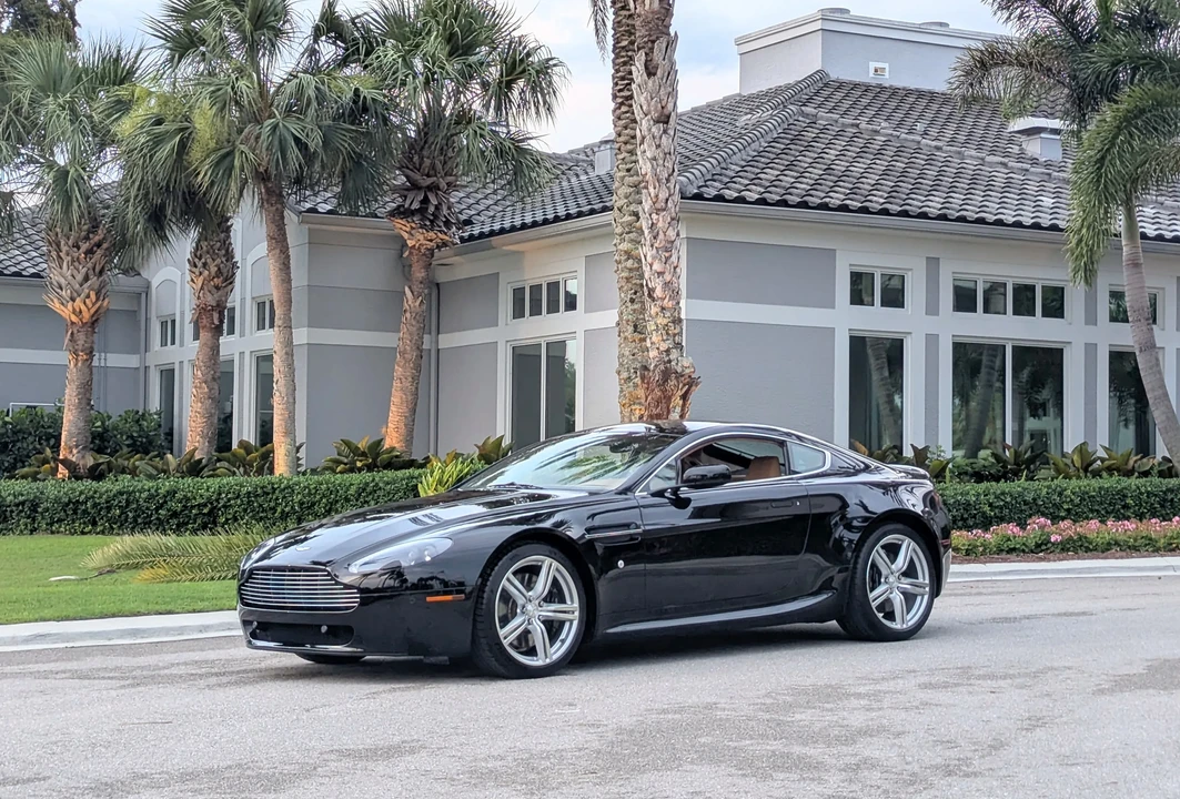 2009 Aston Martin V8 Vantage (2006-2017) - Image 17 of 31