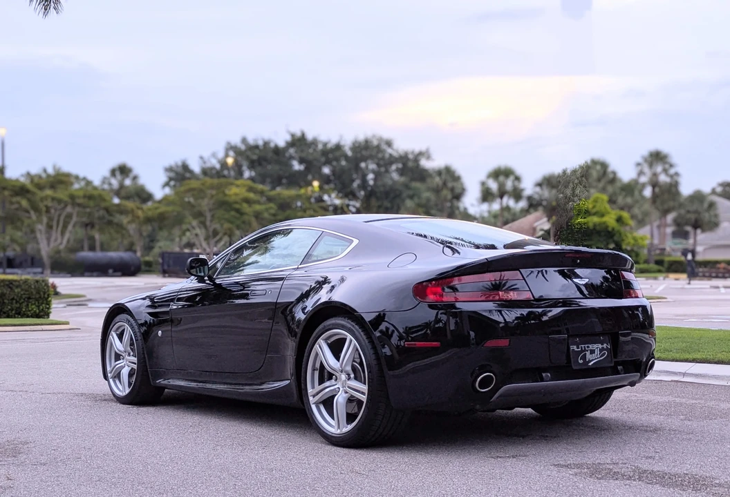 2009 Aston Martin V8 Vantage (2006-2017) - Image 5 of 31
