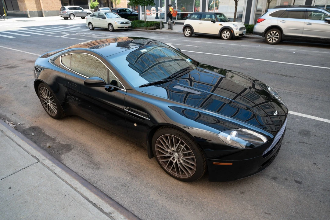 2009 Aston Martin V8 Vantage (2006-2017) - Image 11 of 31