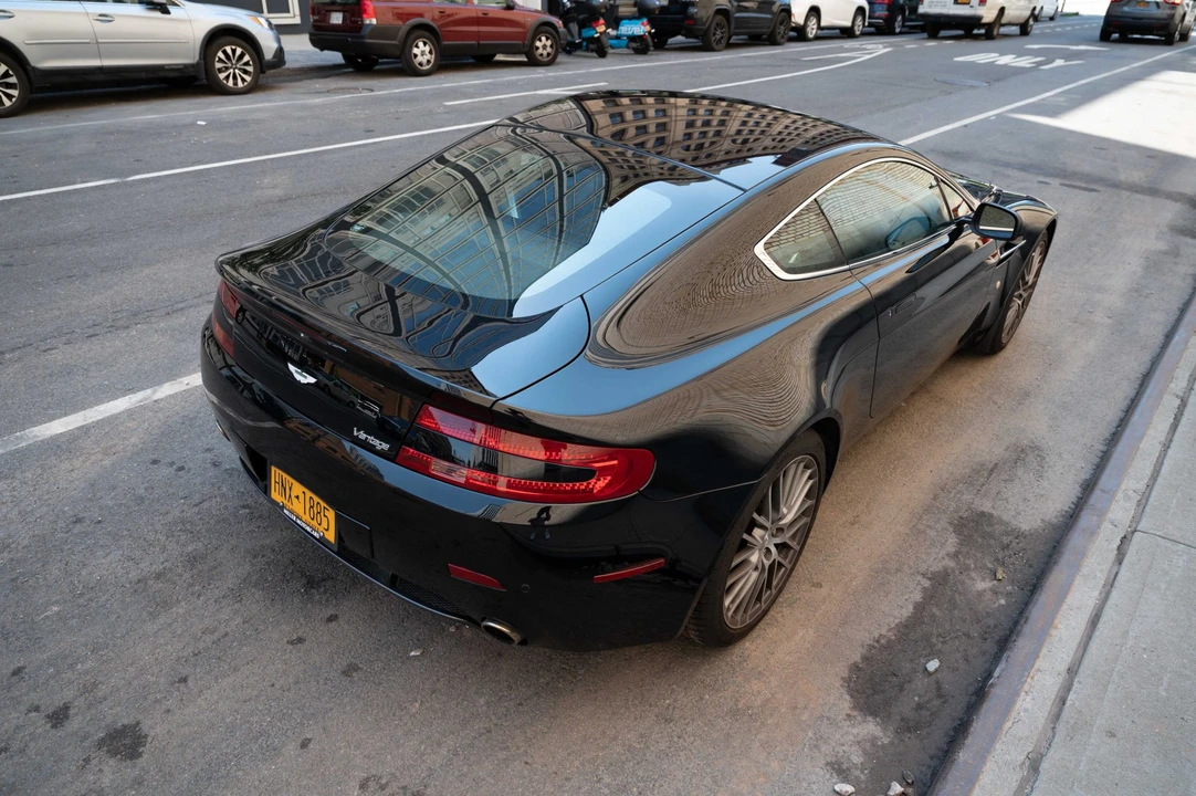 2009 Aston Martin V8 Vantage (2006-2017) - Image 12 of 31