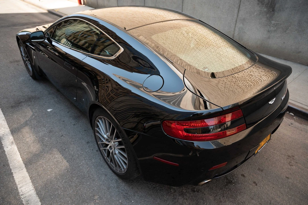 2009 Aston Martin V8 Vantage (2006-2017) - Image 16 of 31