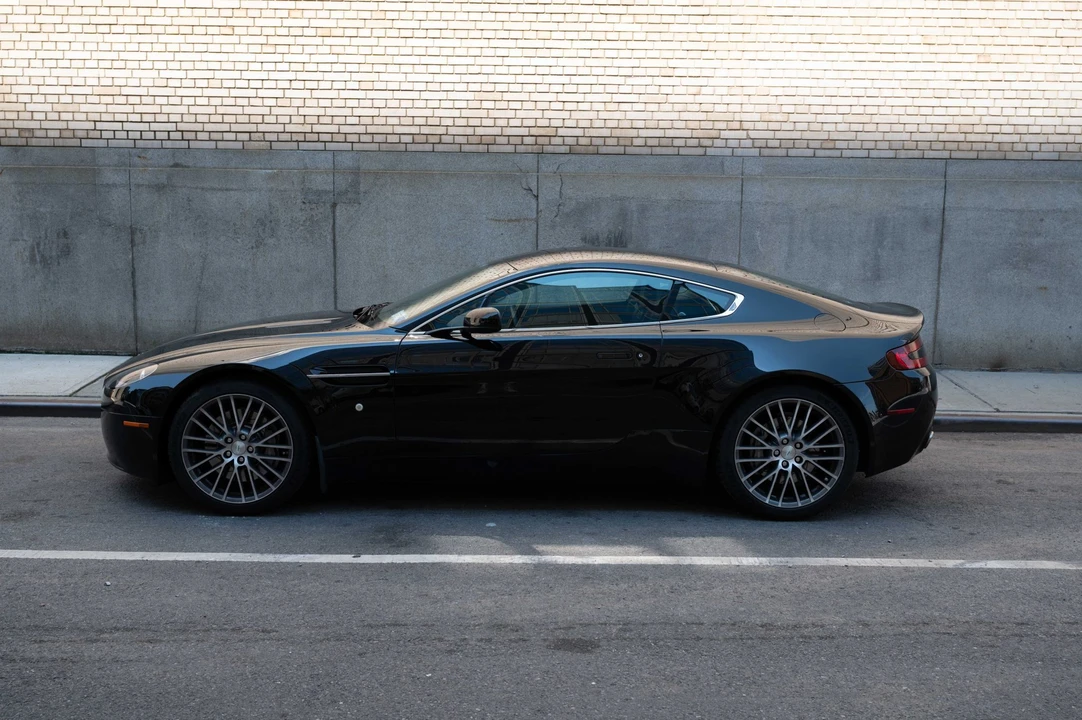 2009 Aston Martin V8 Vantage (2006-2017) - Image 18 of 31