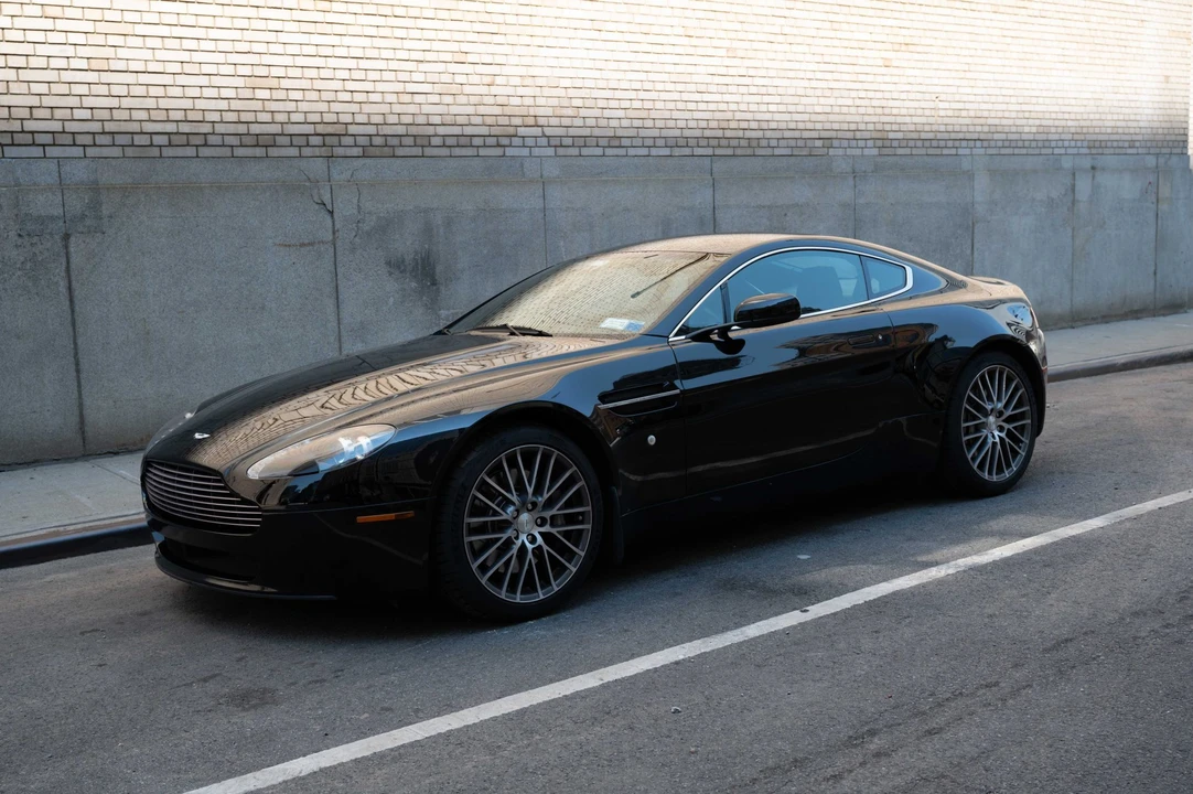 2009 Aston Martin V8 Vantage (2006-2017) - Image 3 of 31