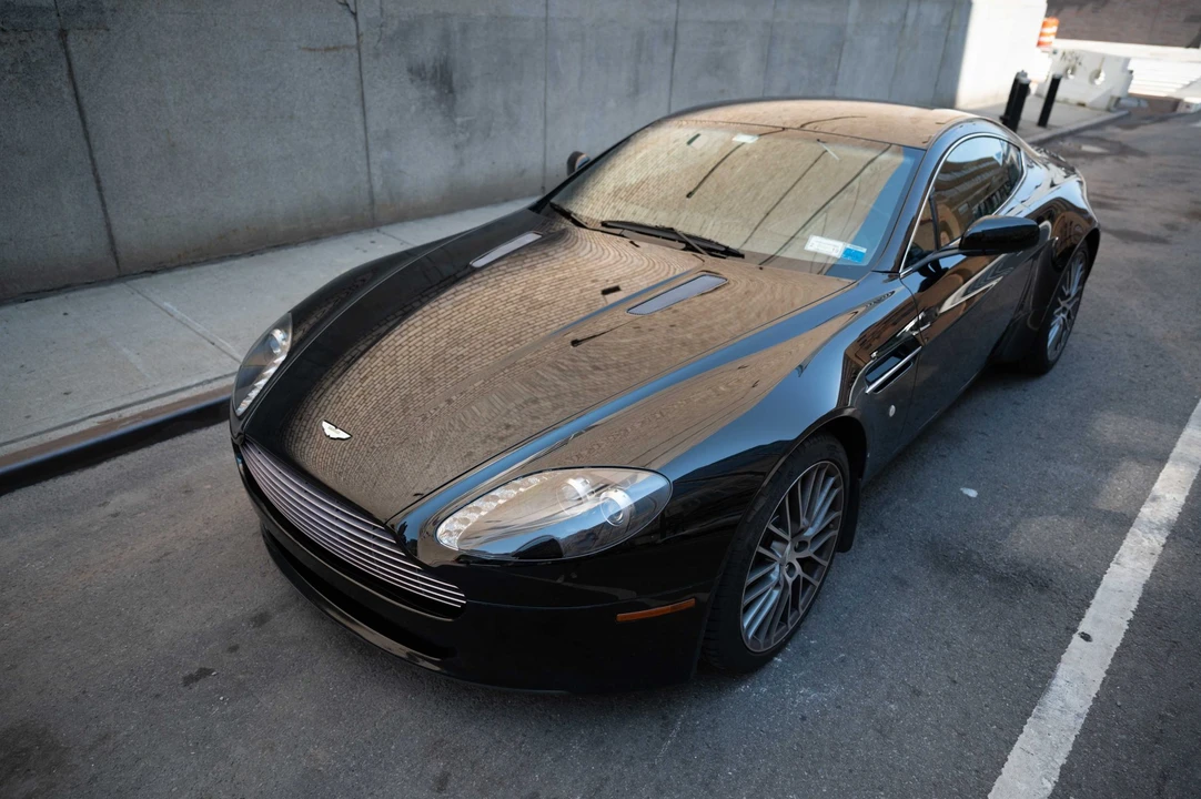 2009 Aston Martin V8 Vantage (2006-2017) - Image 6 of 31