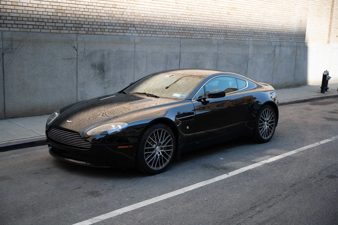 2009 Aston Martin V8 Vantage (2006-2017) - Image 5 of 31