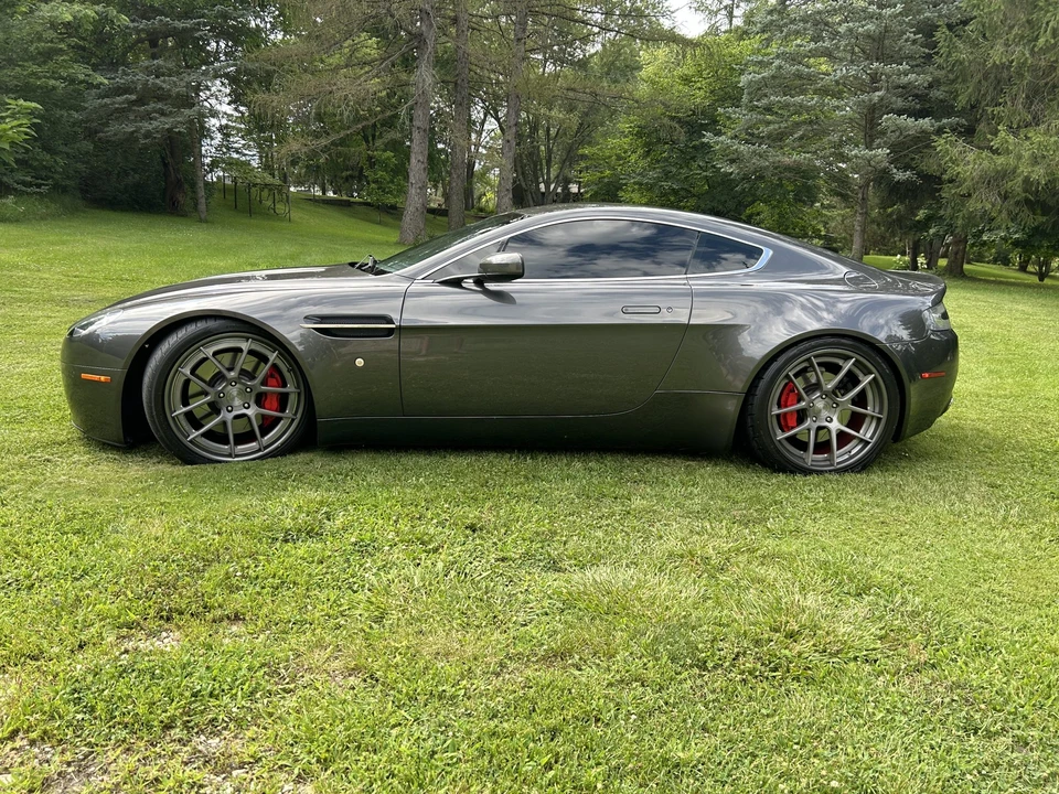 2009 Aston Martin V8 Vantage (2006-2017) - Image 15 of 31