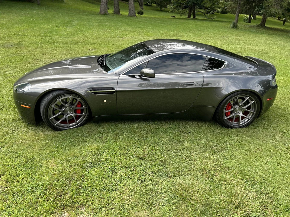 2009 Aston Martin V8 Vantage (2006-2017) - Image 16 of 31