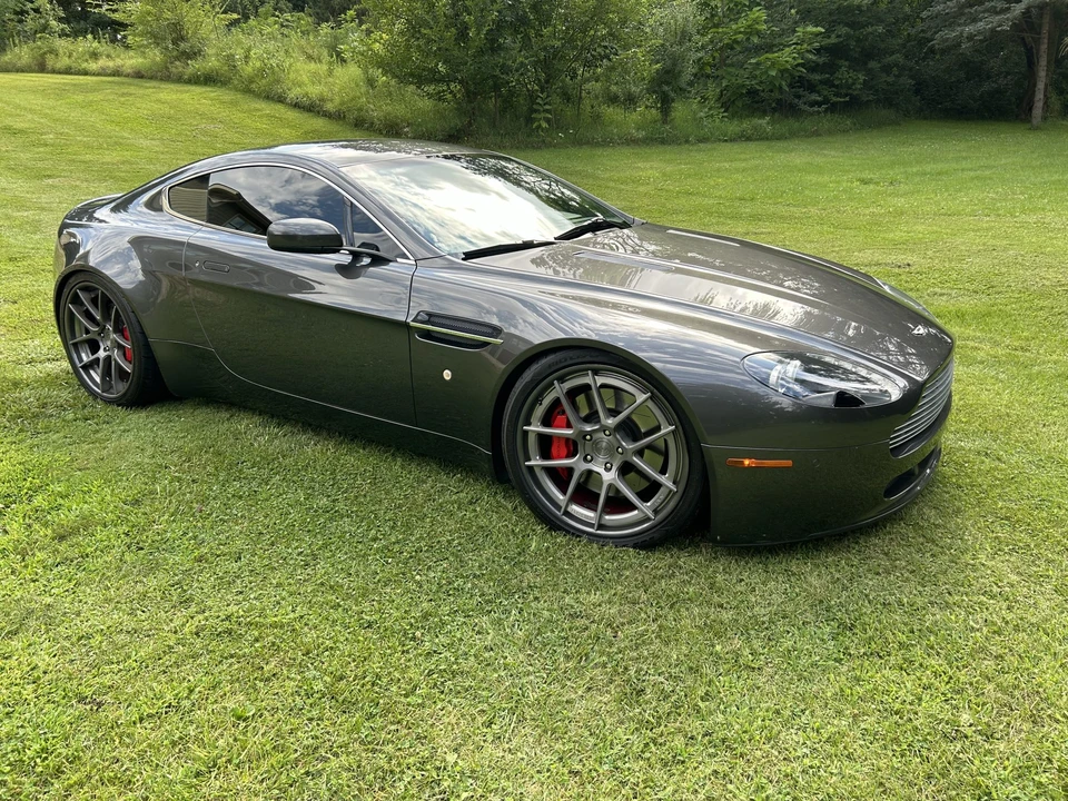 2009 Aston Martin V8 Vantage (2006-2017) - Image 8 of 31