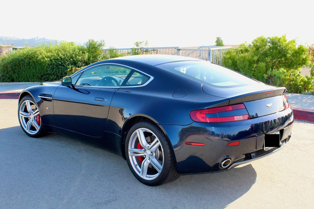2009 Aston Martin V8 Vantage (2006-2017) - Image 10 of 21