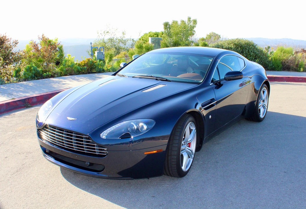 2009 Aston Martin V8 Vantage (2006-2017) - Image 9 of 21