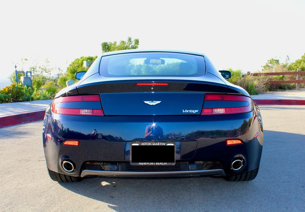 2009 Aston Martin V8 Vantage (2006-2017) - Image 12 of 21