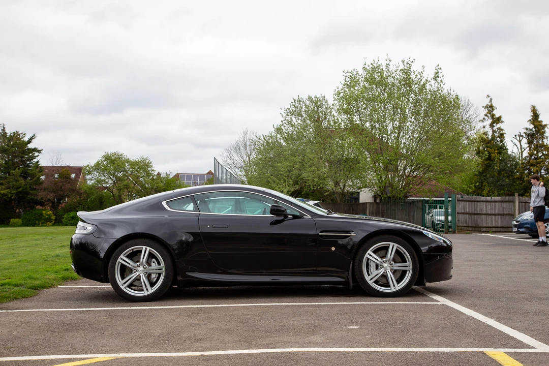 2009 Aston Martin V8 Vantage (2006-2017) - Image 8 of 31
