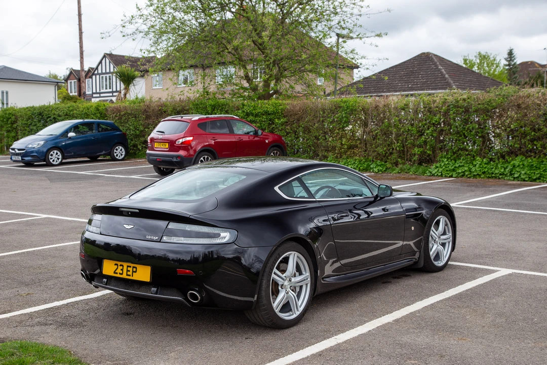 2009 Aston Martin V8 Vantage (2006-2017) - Image 15 of 31