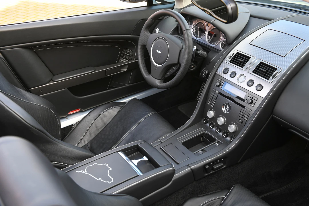 2009 Aston Martin V8 Vantage (2006-2017) - Image 14 of 31