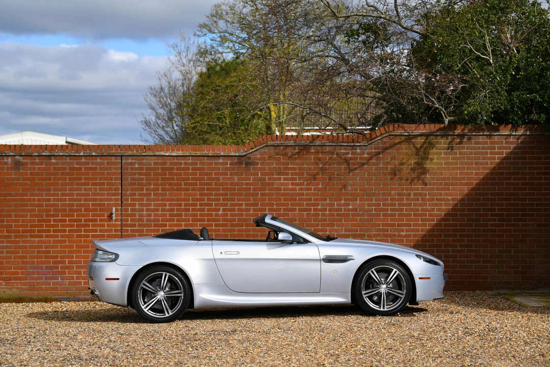 2009 Aston Martin V8 Vantage (2006-2017) - Image 3 of 31