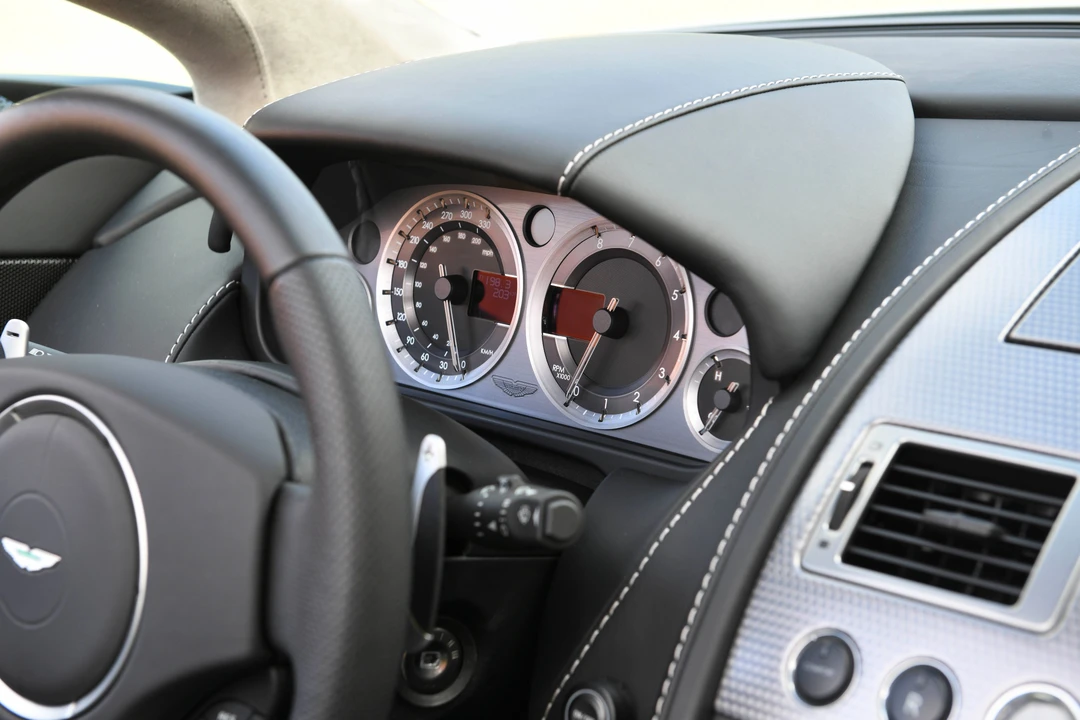 2009 Aston Martin V8 Vantage (2006-2017) - Image 15 of 31