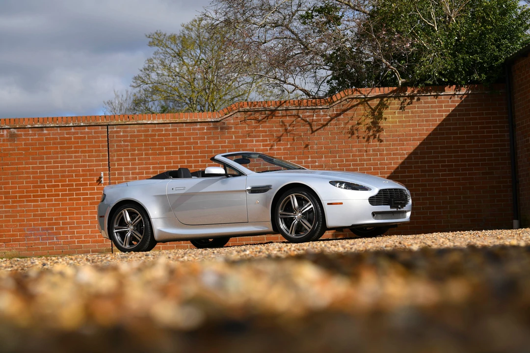 2009 Aston Martin V8 Vantage (2006-2017) - Image 5 of 31