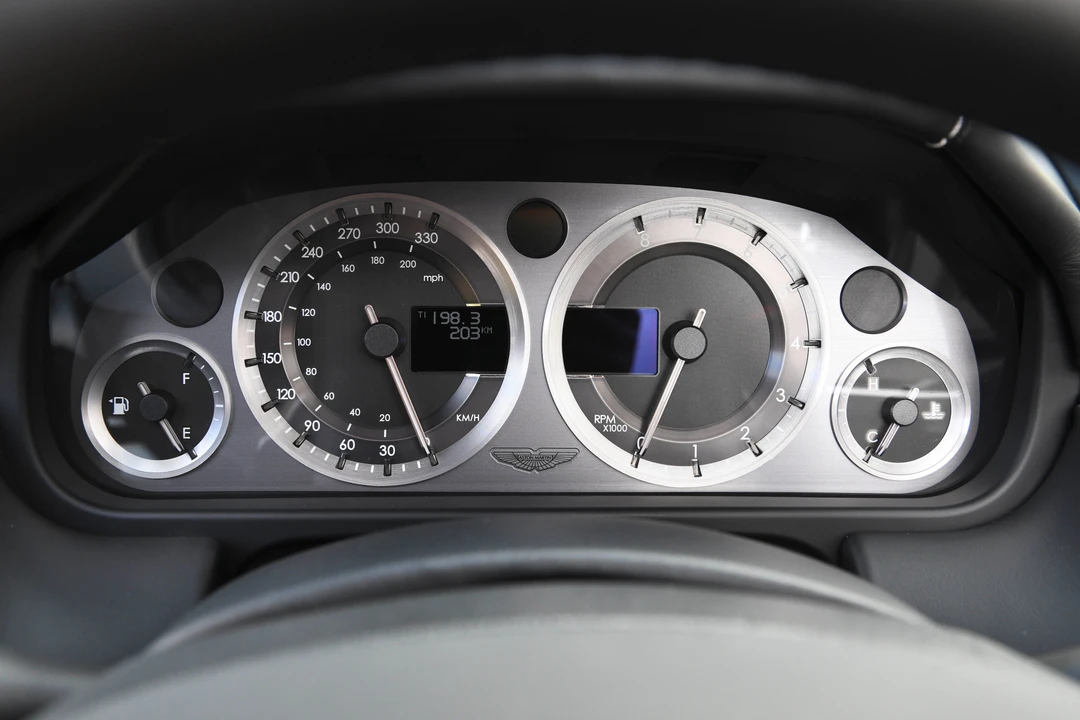 2009 Aston Martin V8 Vantage (2006-2017) - Image 24 of 31