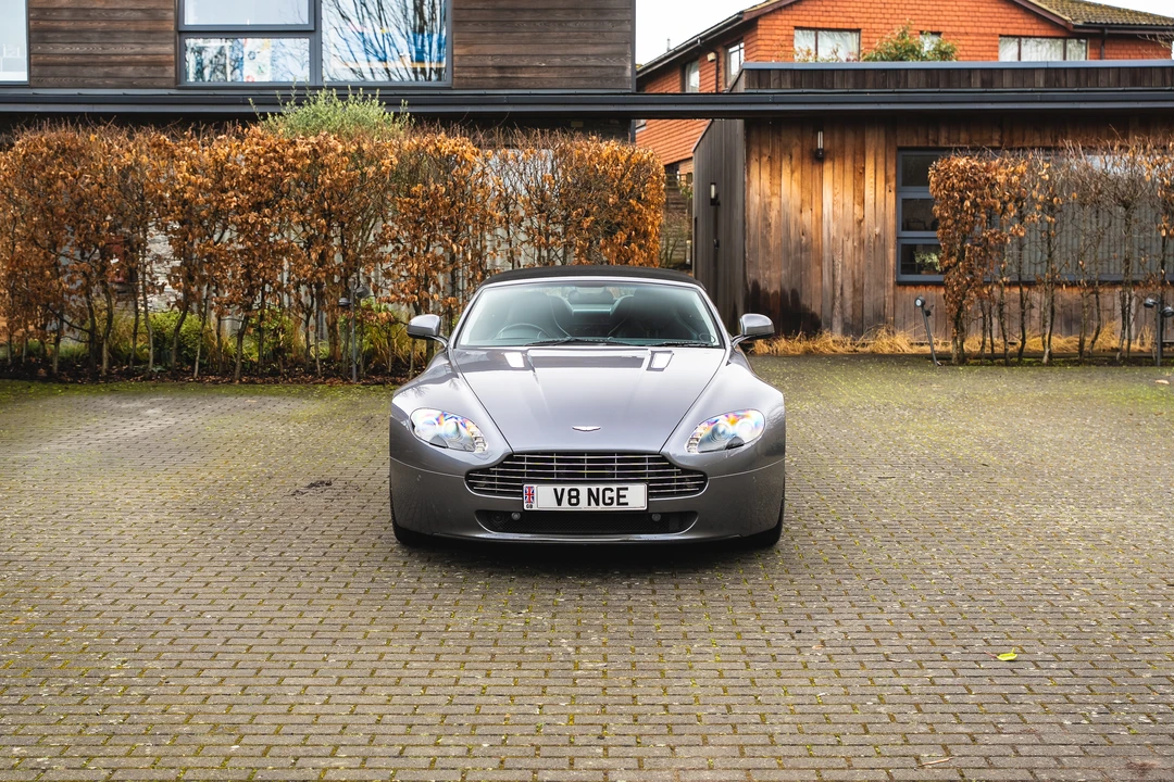 2009 Aston Martin V8 Vantage (2006-2017) - Image 10 of 31