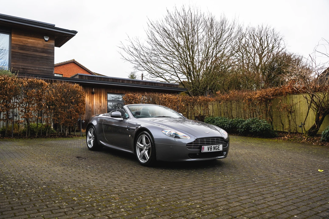 2009 Aston Martin V8 Vantage (2006-2017) - Image 17 of 31
