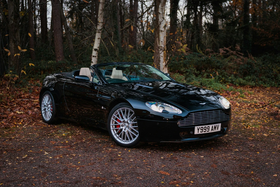2009 Aston Martin V8 Vantage (2006-2017) - Image 9 of 21