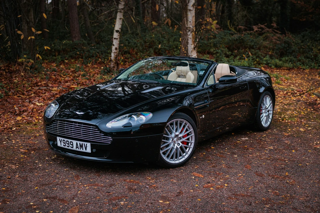 2009 Aston Martin V8 Vantage (2006-2017) - Image 17 of 21