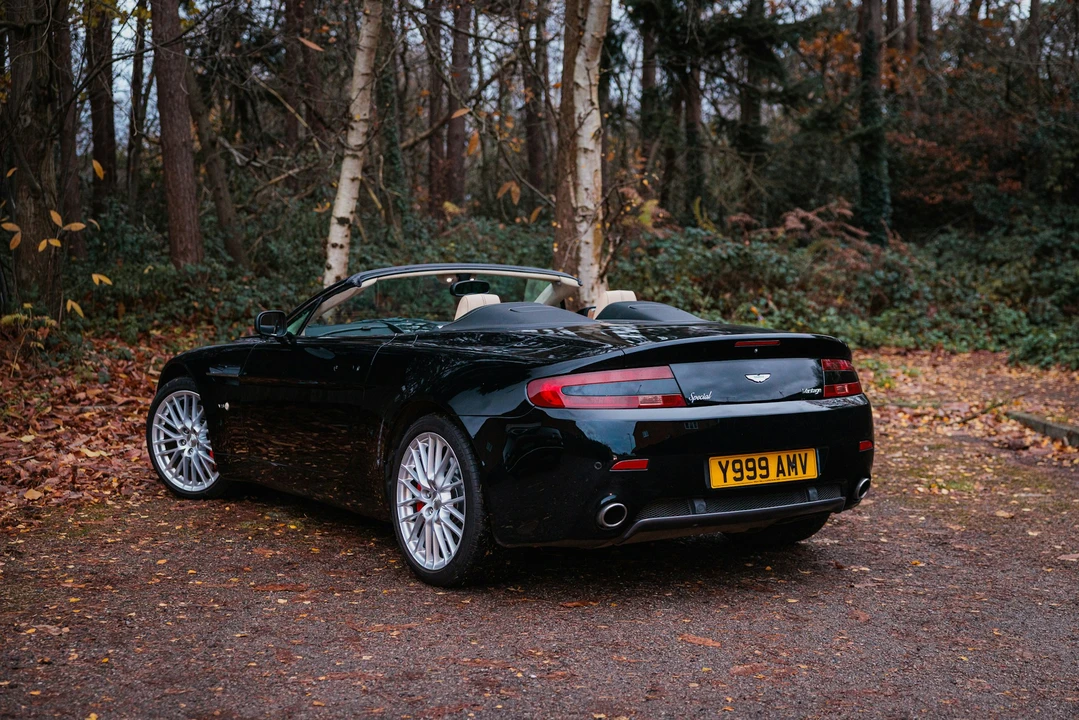 2009 Aston Martin V8 Vantage (2006-2017) - Image 19 of 21