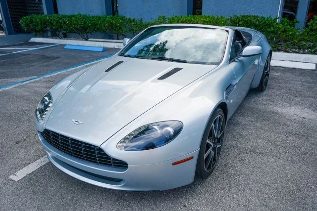 2009 Aston Martin V8 Vantage (2006-2017) - Image 27 of 31