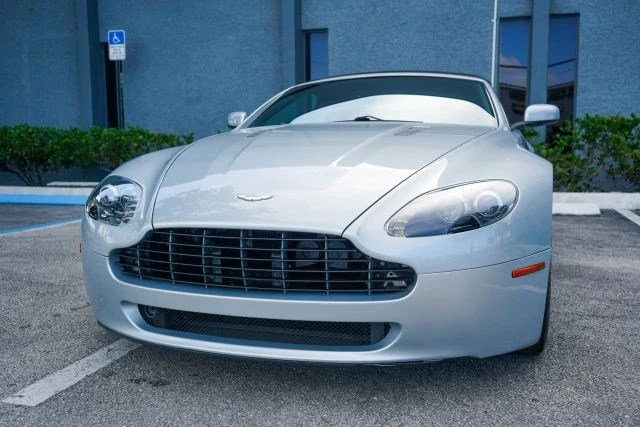 2009 Aston Martin V8 Vantage (2006-2017) - Image 10 of 31