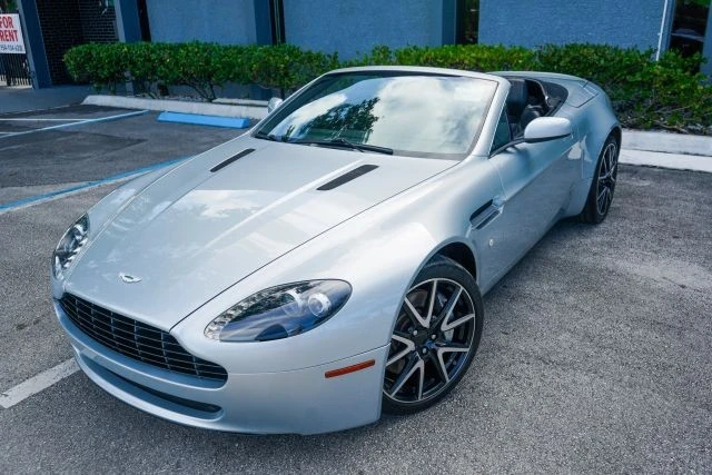 2009 Aston Martin V8 Vantage (2006-2017) - Image 19 of 31
