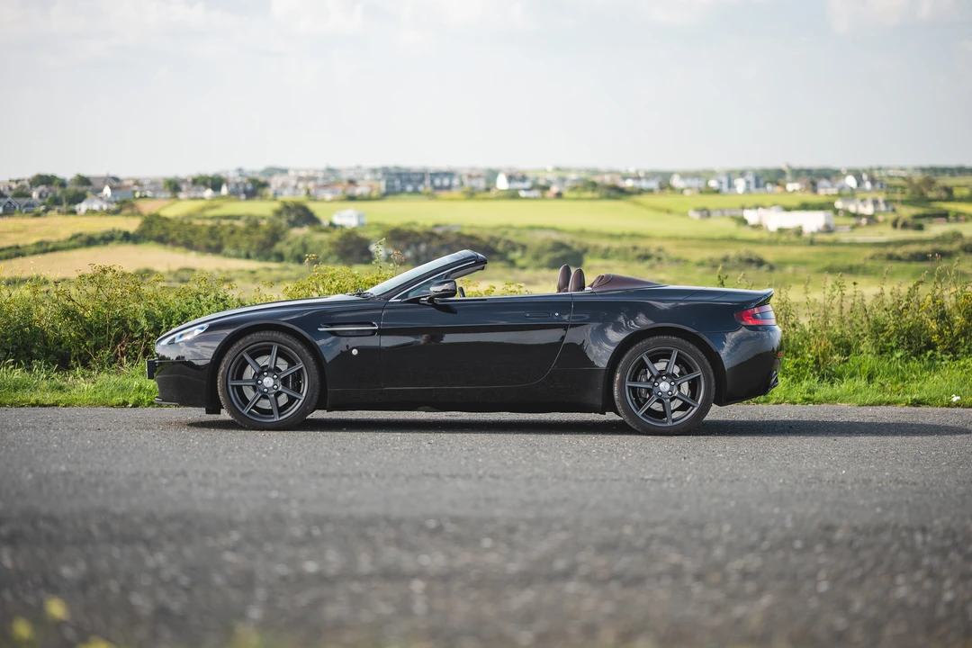 2009 Aston Martin V8 Vantage (2006-2017) - Image 4 of 31