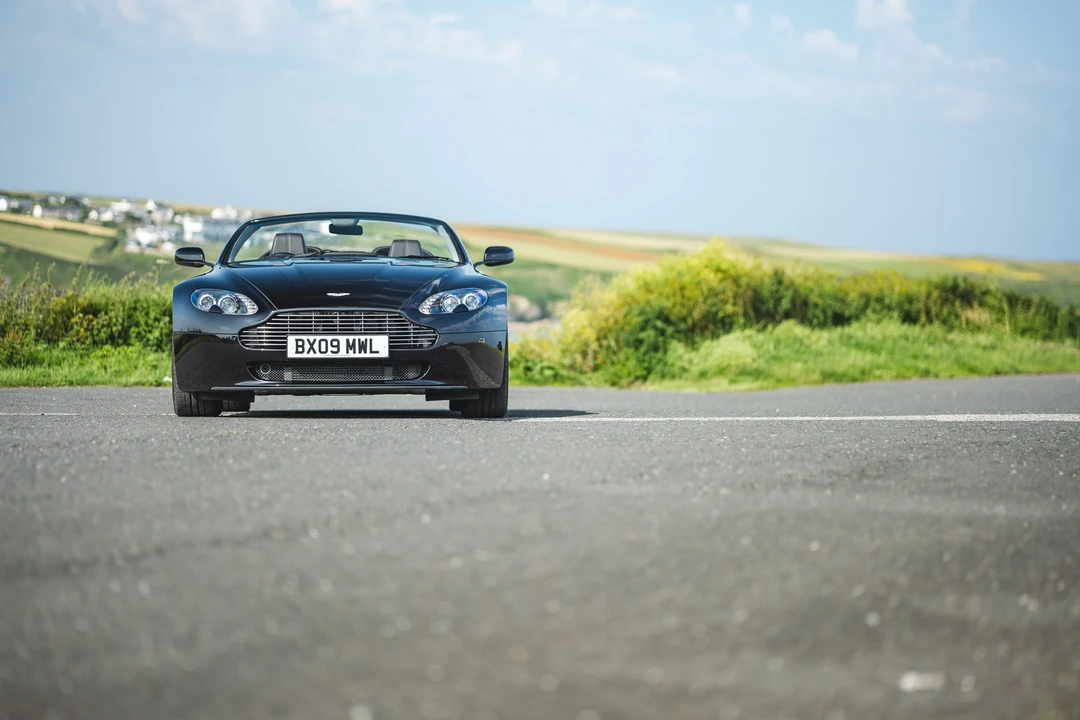 2009 Aston Martin V8 Vantage (2006-2017) - Image 10 of 31