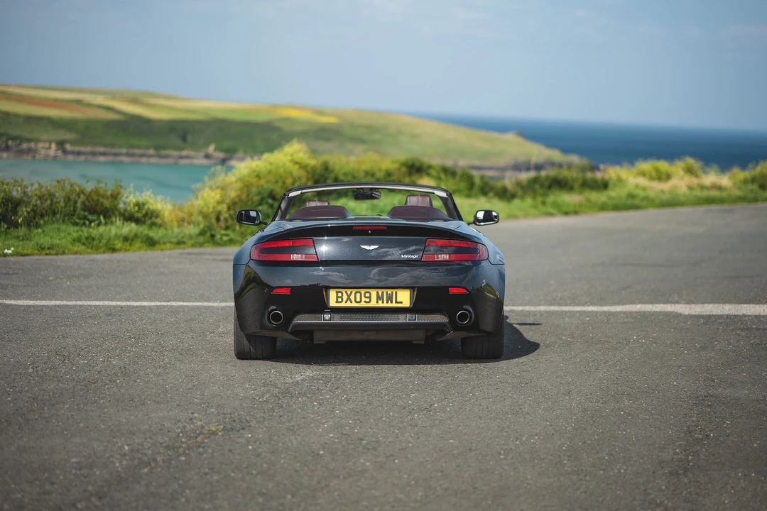 2009 Aston Martin V8 Vantage (2006-2017) - Image 6 of 31